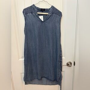 Velvet Heart Indigo Denim dress. NWT medium.